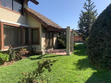 Arriendo Mensual / Casa / Los Ángeles