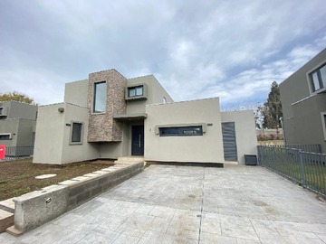 Arriendo Mensual / Casa / Machalí