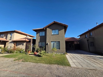 Arriendo Mensual / Casa / Machalí