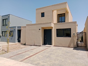 Arriendo Mensual / Casa / Padre Hurtado