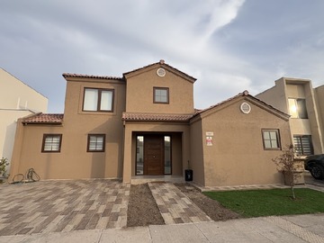 Arriendo Mensual / Casa / Padre Hurtado