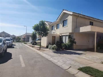 Arriendo Mensual / Casa / Padre Hurtado