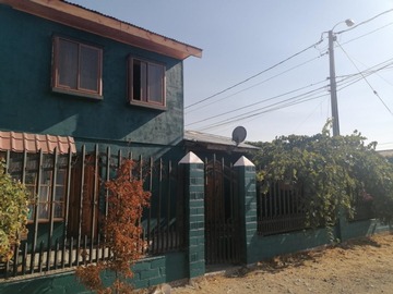 Arriendo Mensual / Casa / Parral