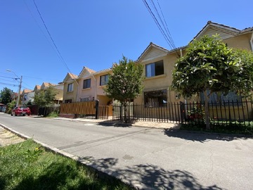 Arriendo Mensual / Casa / Peñaflor