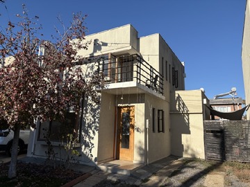 Arriendo Mensual / Casa / Peñaflor