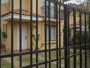 Arriendo Mensual / Casa / Peñaflor