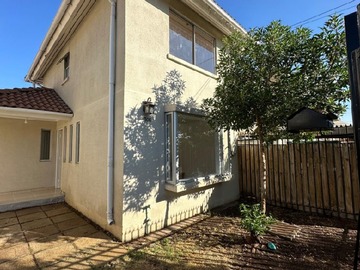Arriendo Mensual / Casa / Peñaflor
