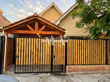 Arriendo Mensual / Casa / Peñaflor