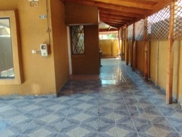 Arriendo Mensual / Casa / Peñaflor