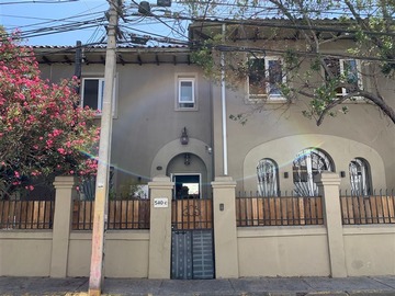 Arriendo Mensual / Casa / Providencia