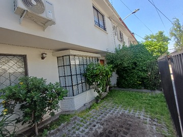 Arriendo Mensual / Casa / Providencia
