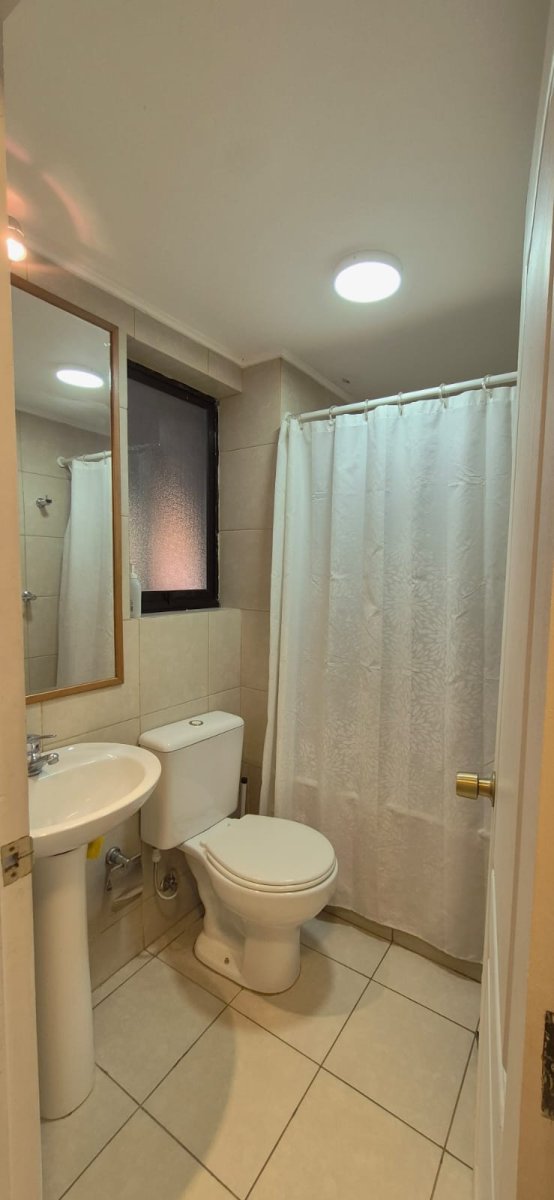 Baño visitas primer piso