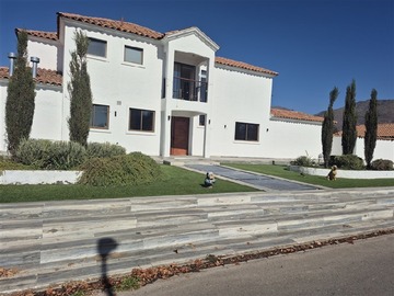 Arriendo Mensual / Casa / Rinconada