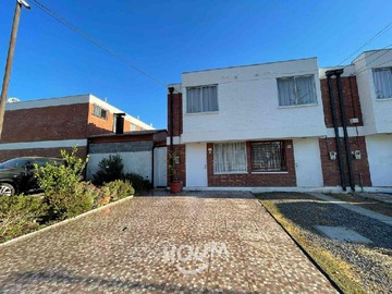 Arriendo Mensual / Casa / San Bernardo