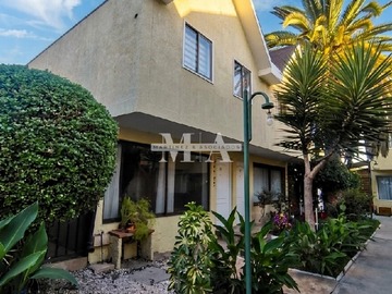 Arriendo Mensual / Casa / San Bernardo