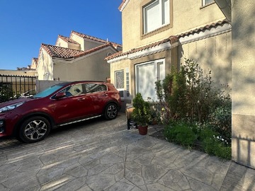 Arriendo Mensual / Casa / San Bernardo