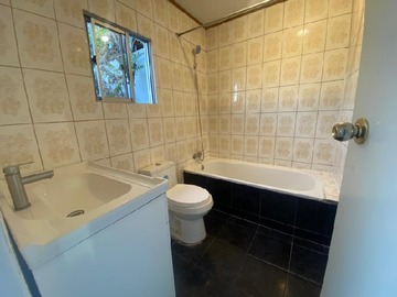 Arriendo Mensual / Casa / San Joaquín