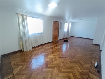 Arriendo Mensual / Casa / San Joaquín