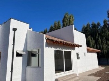 Arriendo Mensual / Casa / Santa Cruz