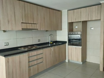 Arriendo Mensual / Casa / Santiago