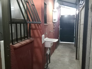 Loggia cerrada y techada