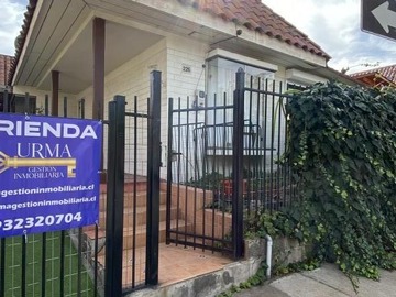 Arriendo Mensual / Casa / Til til