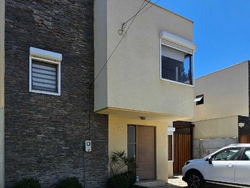 Arriendo Mensual / Casa / Villa Alemana