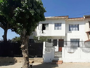 Arriendo Mensual / Casa / Villa Alemana