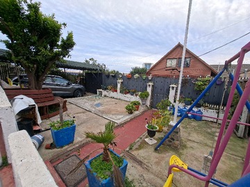 Patio y estacionamiento