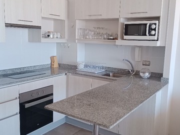 Cocina amoblada y equipada