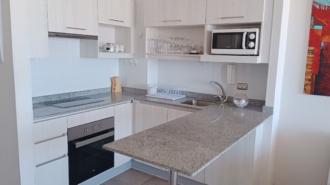 Cocina amoblada y equipada