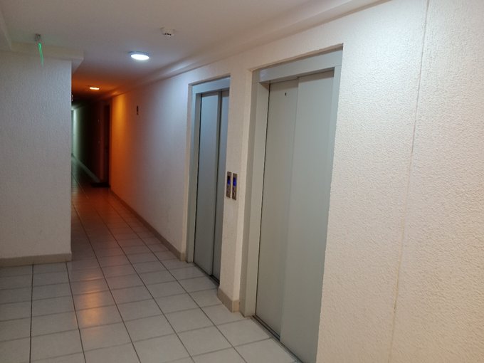 2 Ascensores para todo el edificio