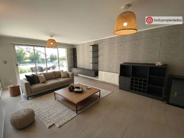 Arriendo Mensual / Departamento / Colina