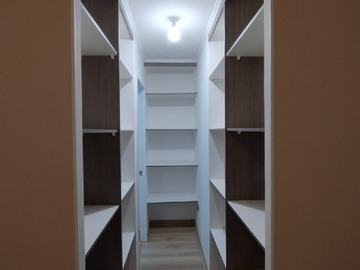 Walking closet
