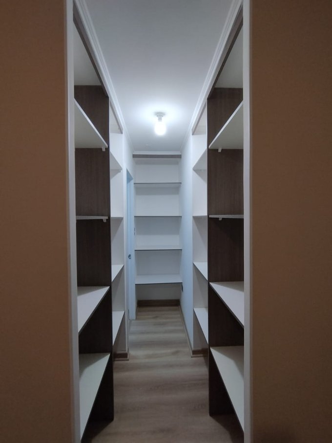 Walking closet