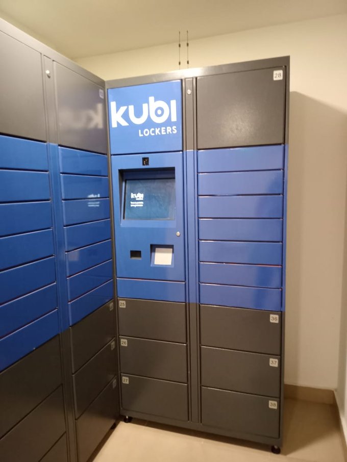 Lockers autonomo recibo de encomiendas