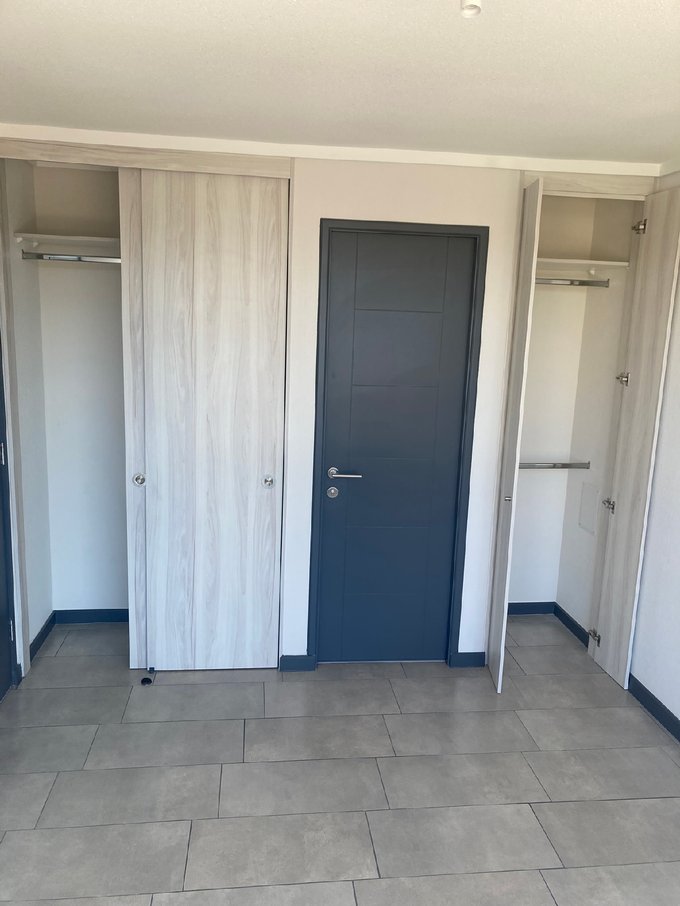dormitorio principal con closets