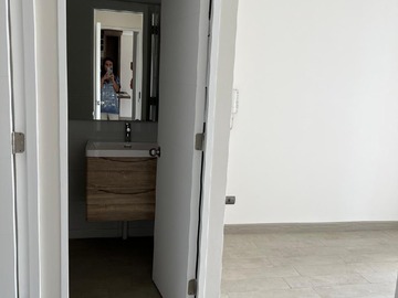 Habitación principal y baño
