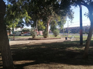 plaza afuera del edificio