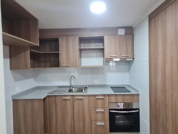 Cocina y horno electrico, campana, muebles