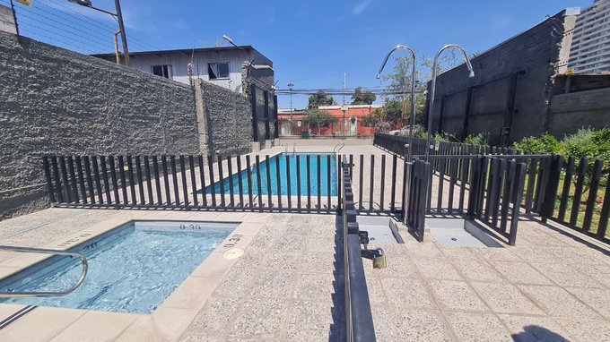 Piscina adultos y niños