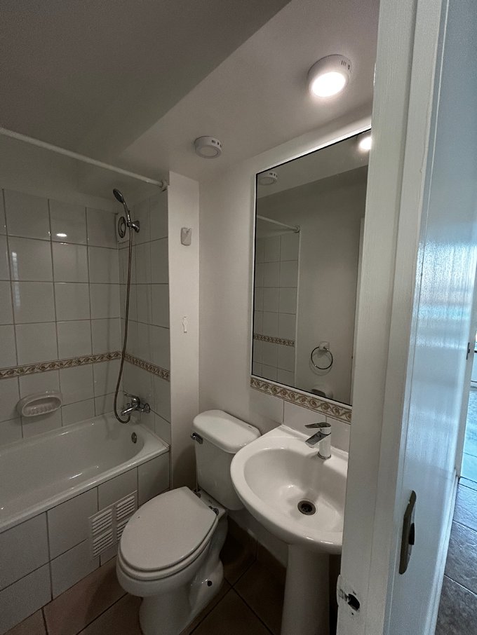 Baño visita