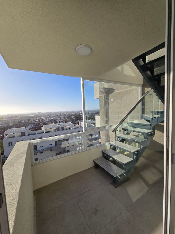 Acceso a terraza privada