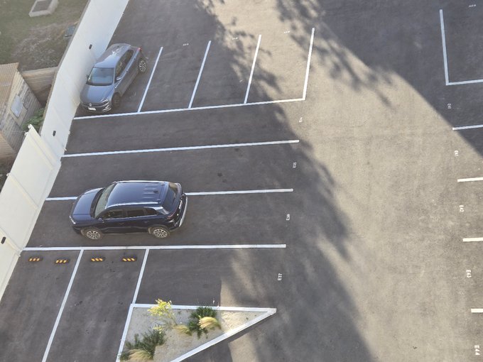 2 estacionamientos+visitas