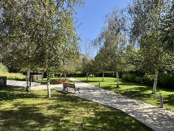 Parque edificio vista 1