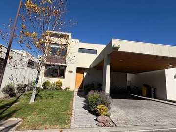 Arriendo Mensual / Departamento / Lo Barnechea