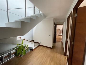 Arriendo Mensual / Departamento / Lo Barnechea