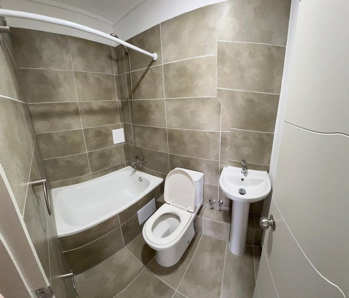BAÑO VISITAS