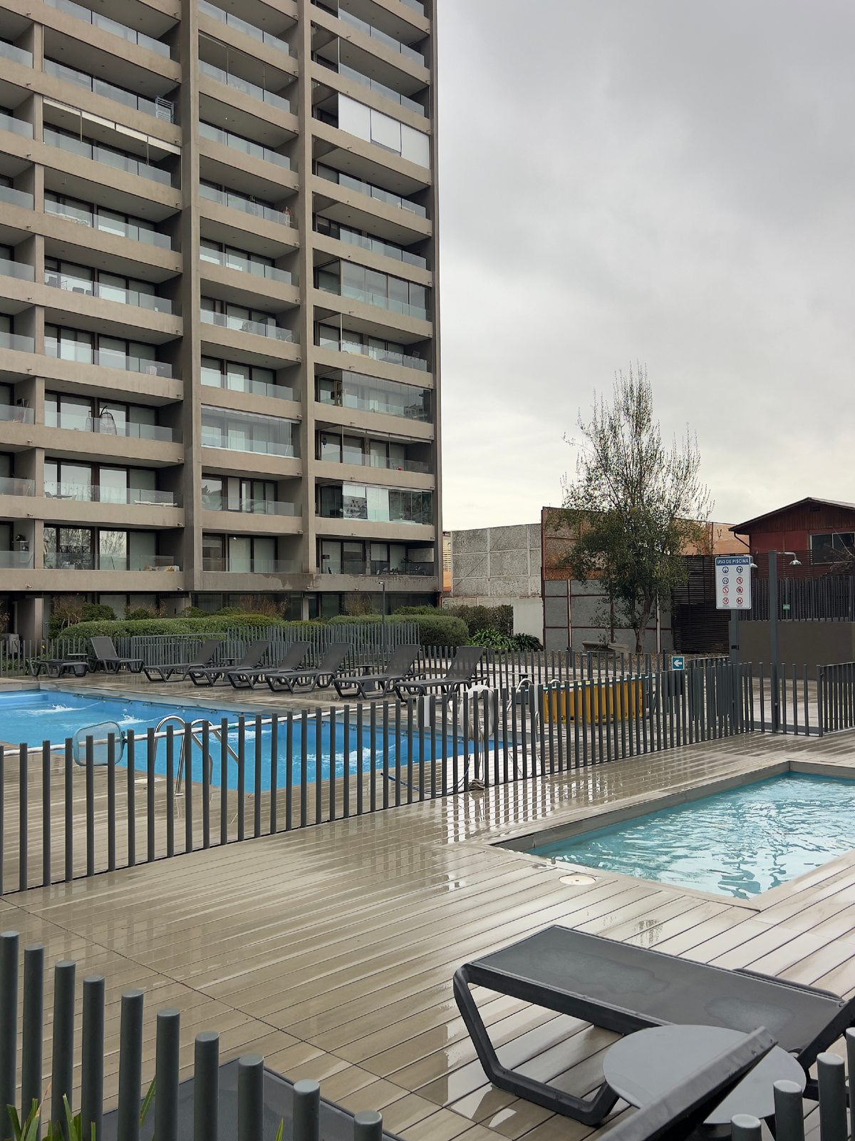 PISCINA