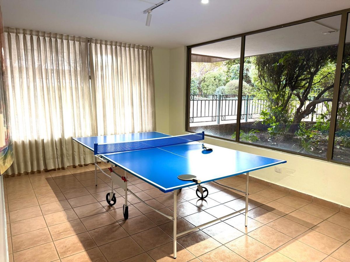 SALON DE JUEGOS